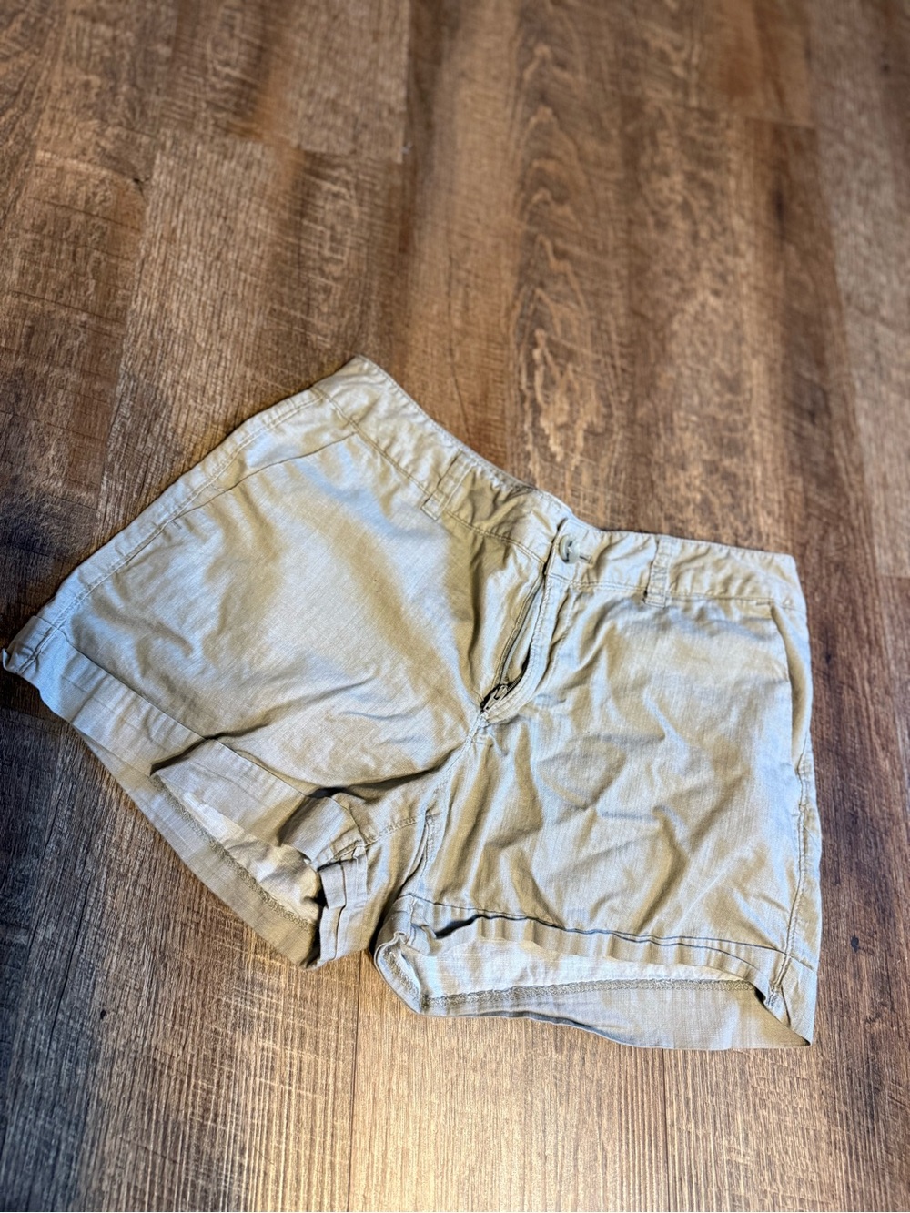 Banana Republic Light Beige Linen-Blend Women's Shorts